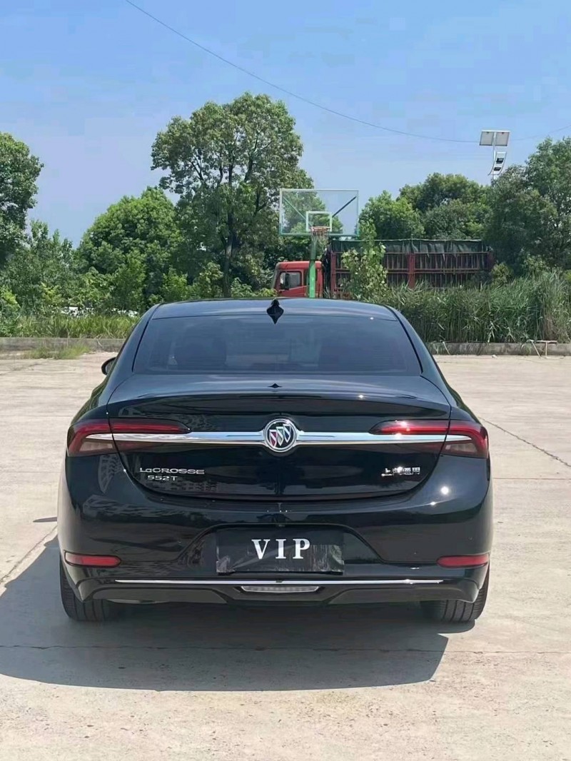 襄阳23年别克君越9