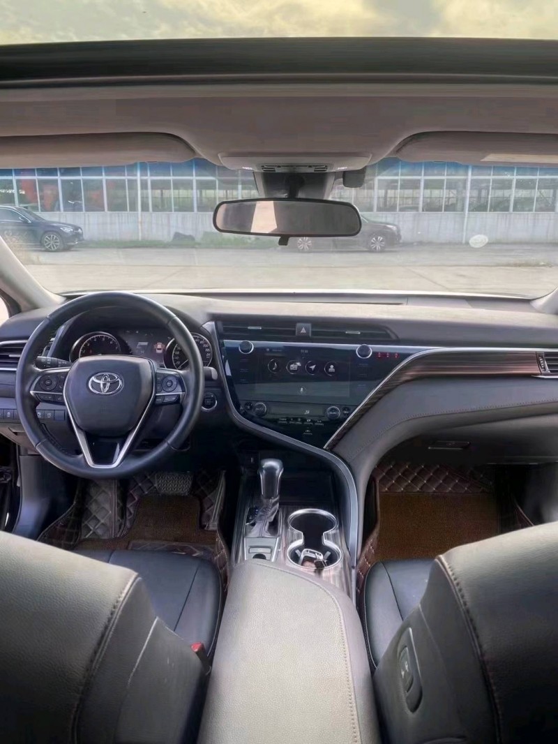 襄阳20年丰田凯美瑞7