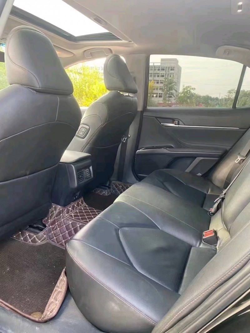 襄阳20年丰田凯美瑞8