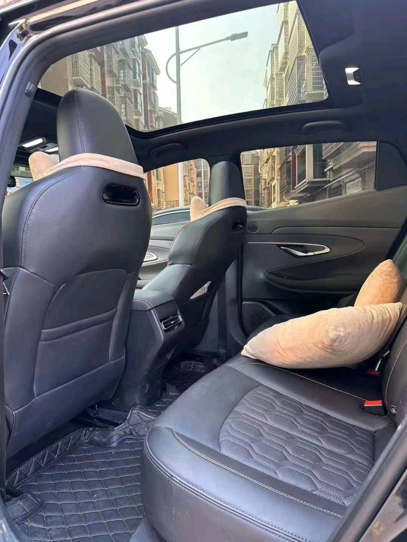 东营21年长安汽车UNI-T3