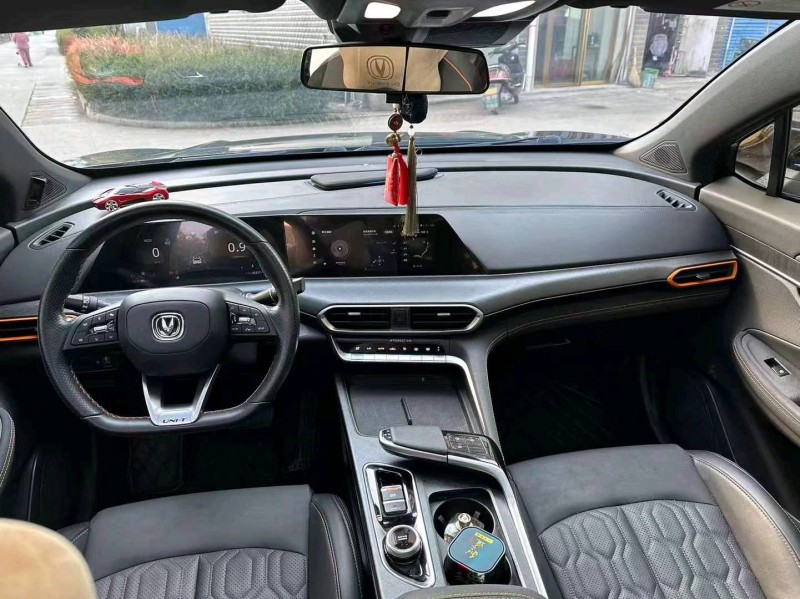 东营21年长安汽车UNI-T7