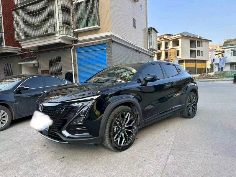 东营21年长安汽车UNI-T8