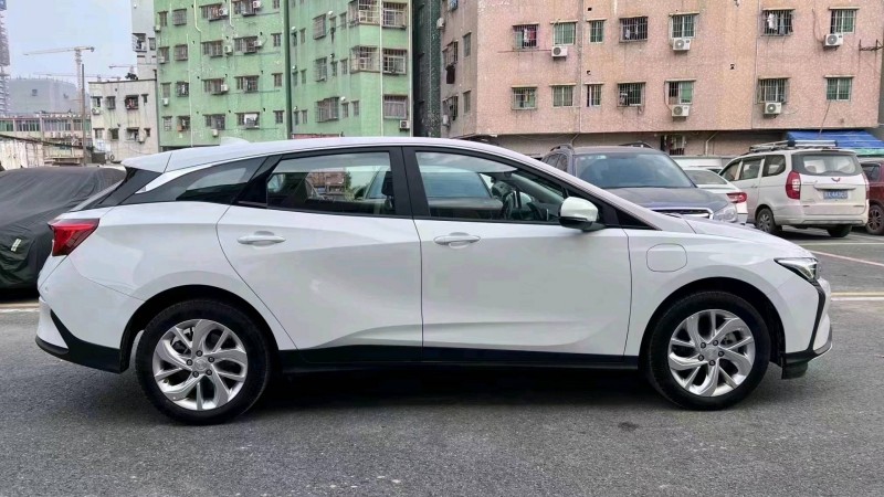 广州23年别克微蓝4