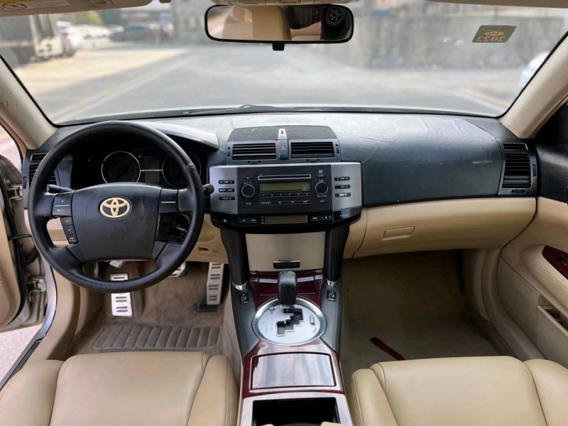 佛山09年丰田锐志7