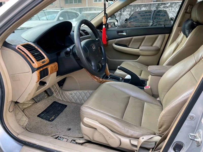 广州06年本田雅阁5