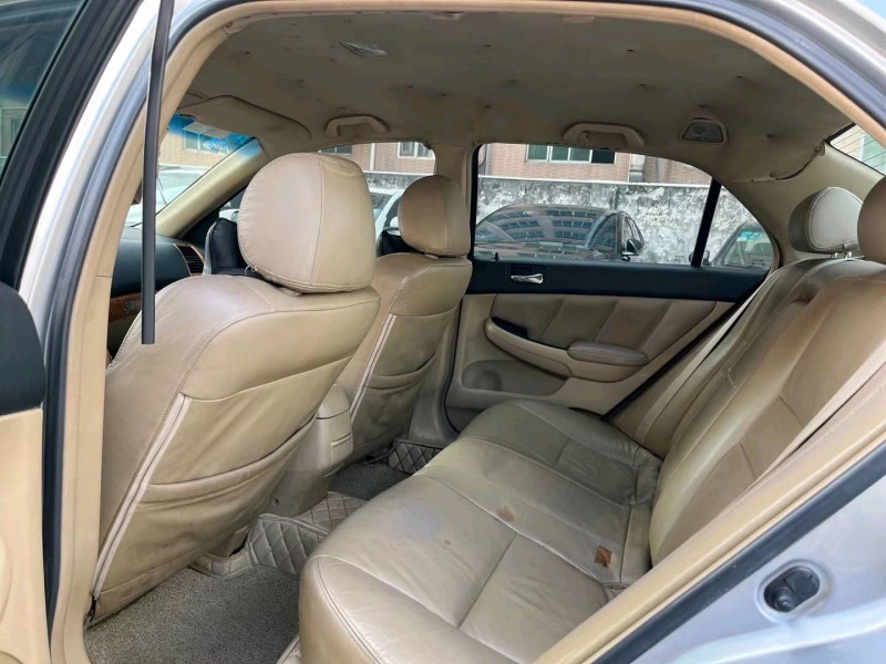 广州06年本田雅阁6