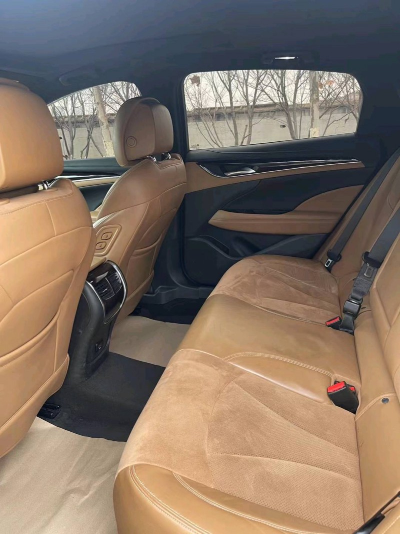 徐州17年别克君越5