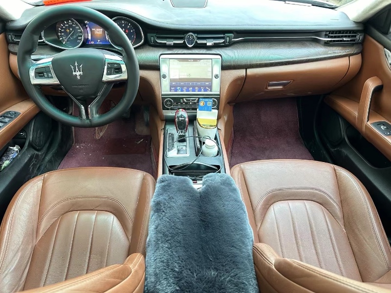 济宁14年玛莎拉蒂总裁8