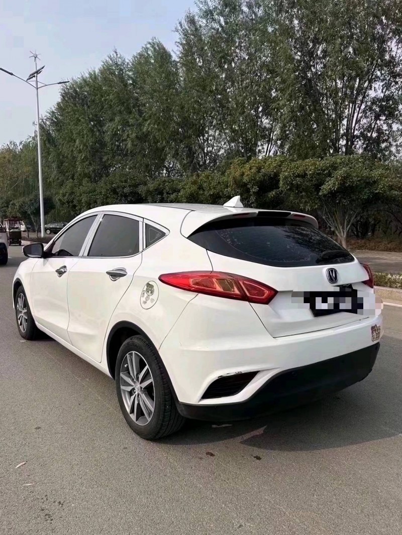 枣庄15年长安汽车逸动7