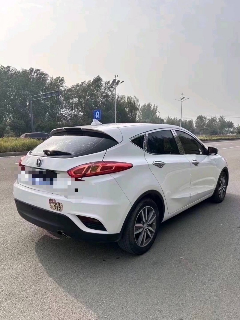 枣庄15年长安汽车逸动8