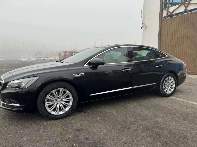 石家庄17年别克君越5