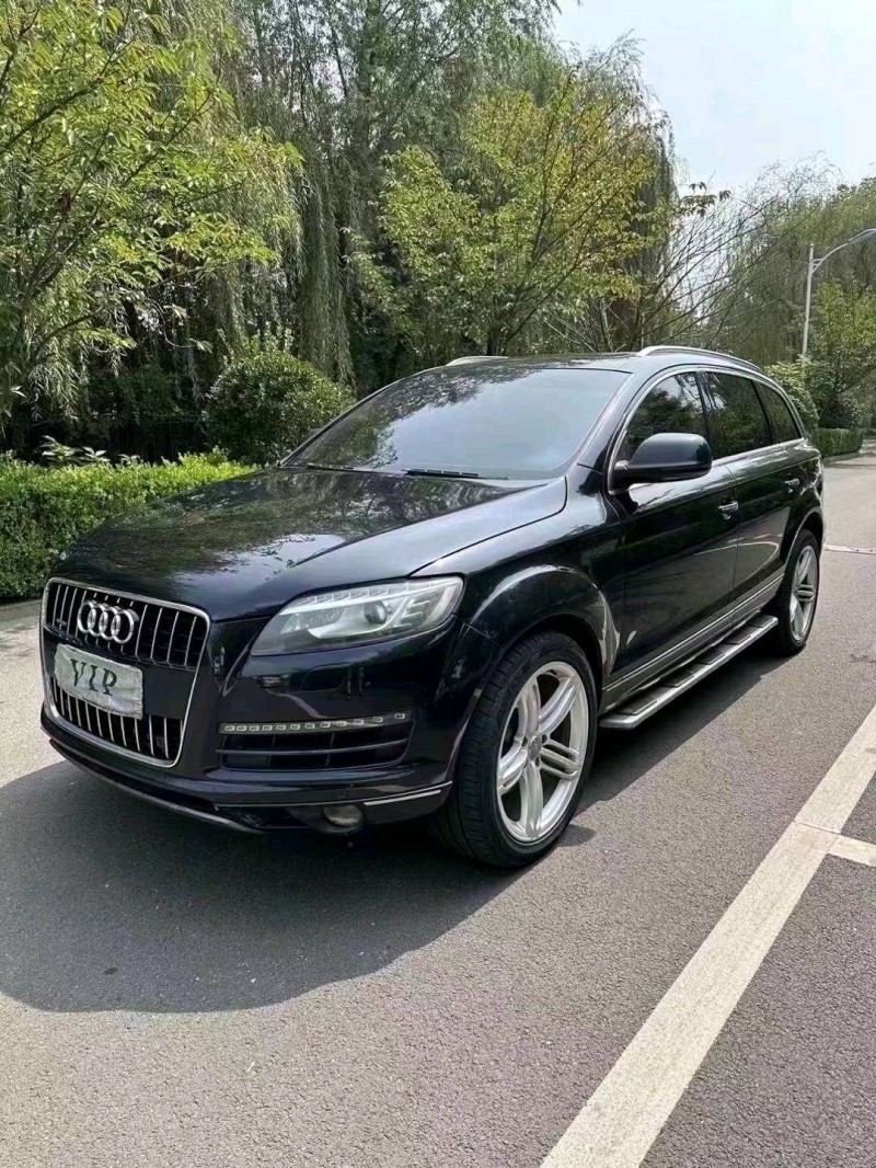 东营13年奥迪Q78