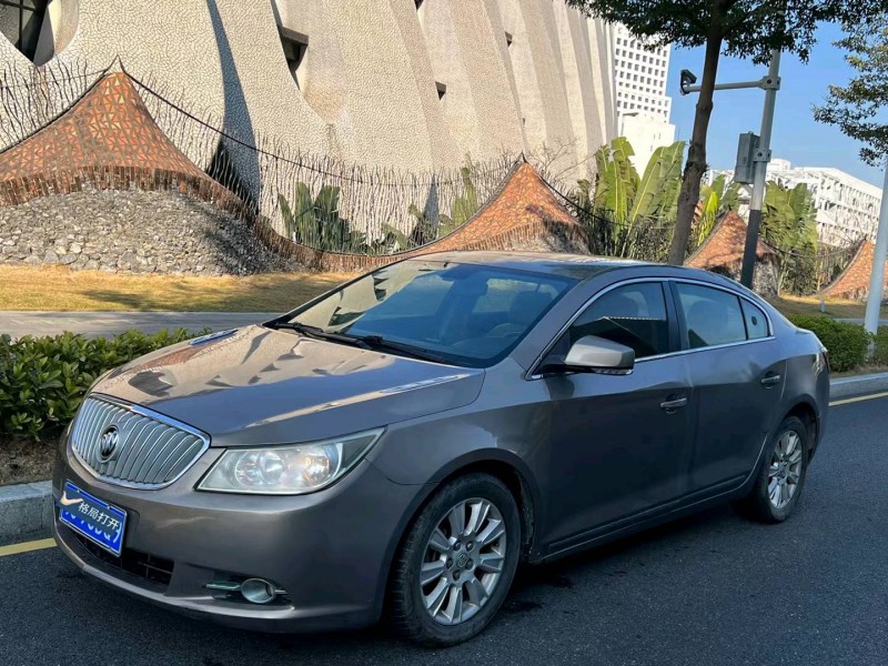 深圳11年别克君越5