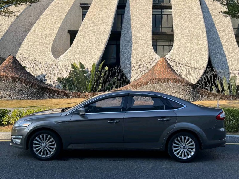 深圳13年福特蒙迪欧8