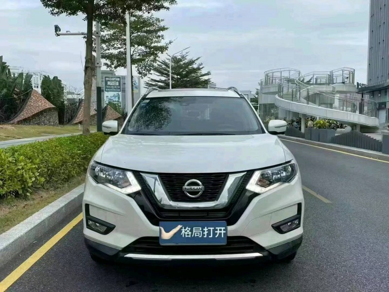 深圳18年日产奇骏1