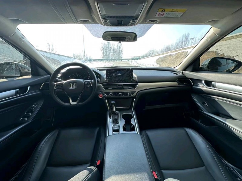 聊城19年本田雅阁7