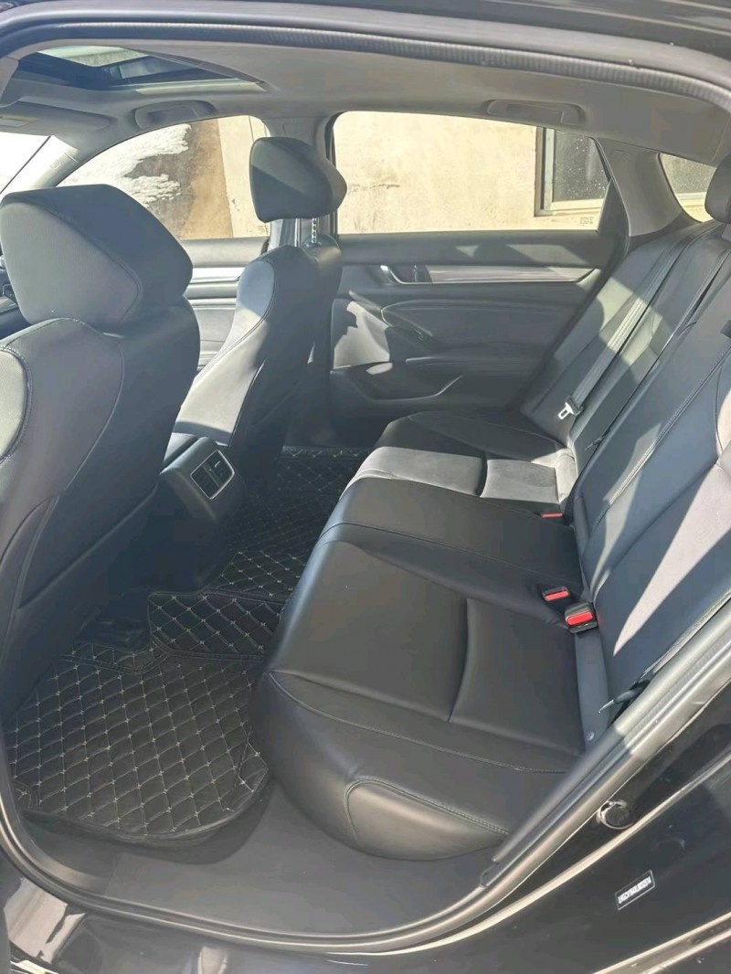 聊城19年本田雅阁8