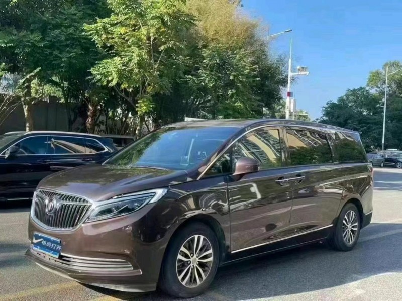 深圳18年别克GL83