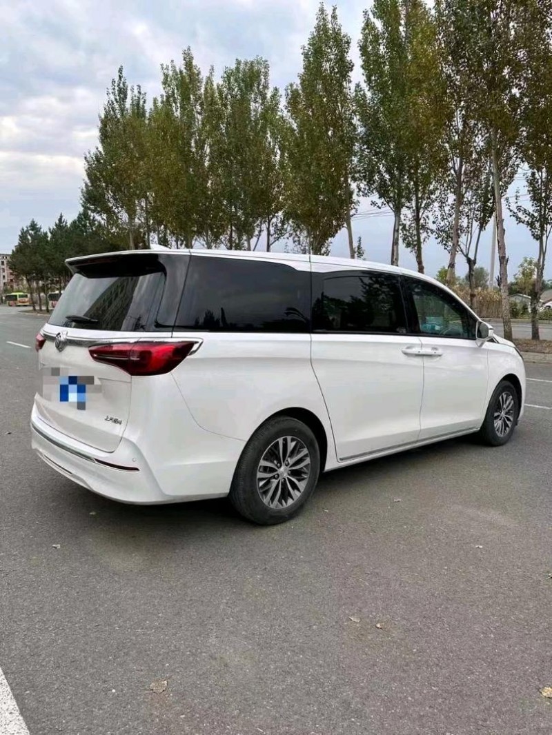 东营23年别克GL89