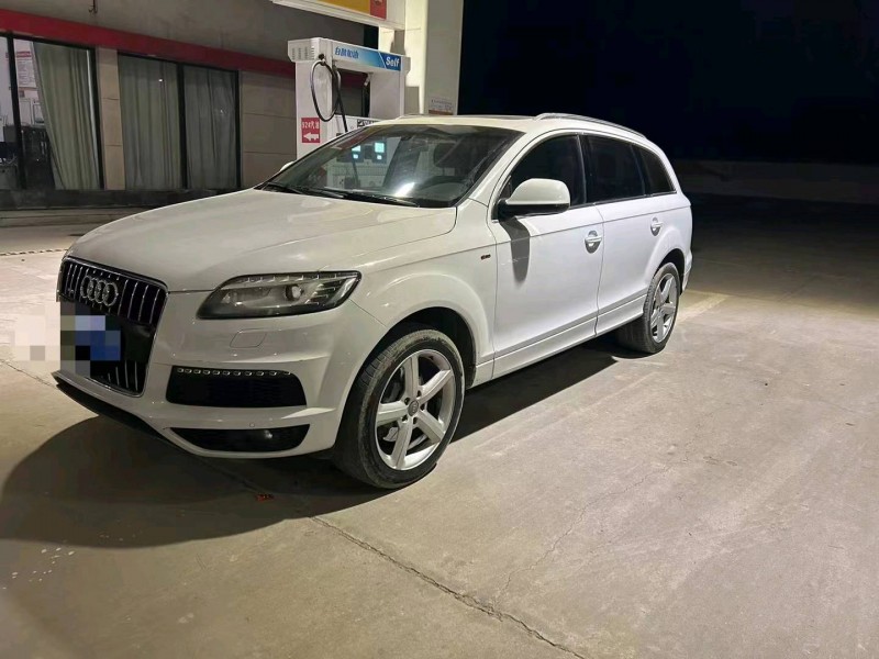 济宁14年奥迪Q73