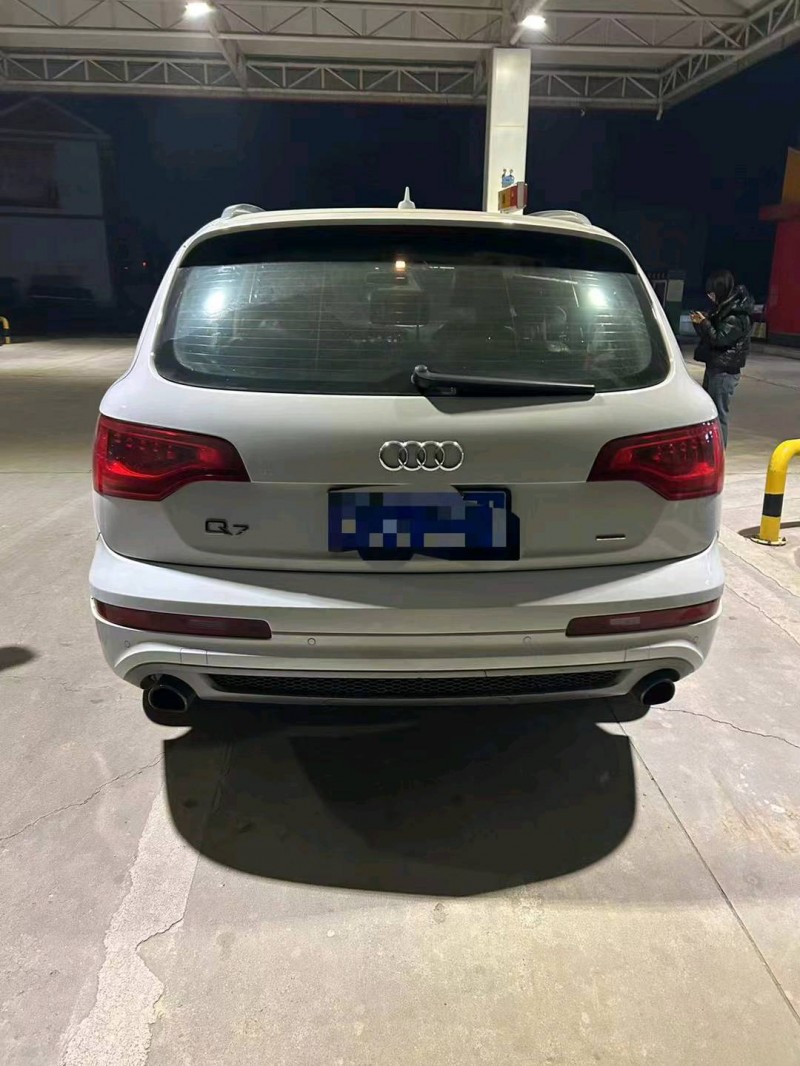 济宁14年奥迪Q74