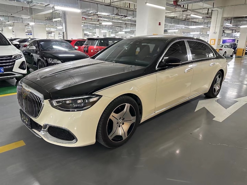 济宁23年奔驰迈巴赫S级3