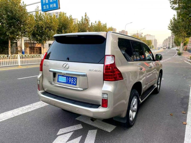 青岛13年雷克萨斯GX4