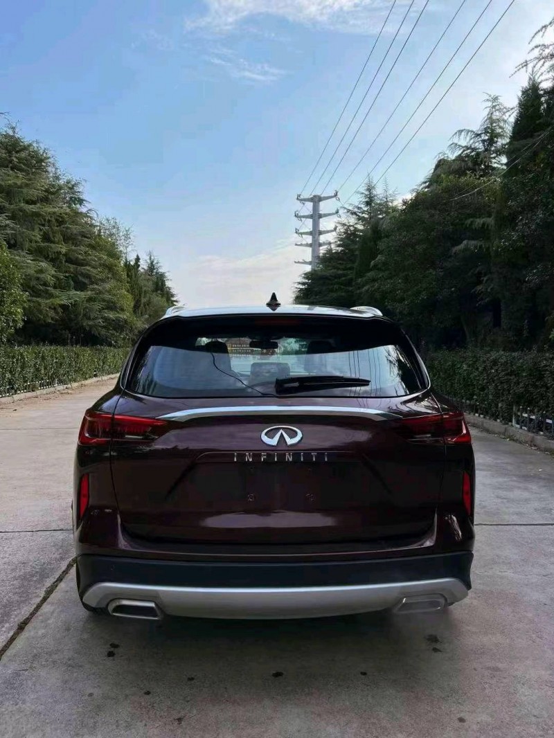 東營19年英菲尼迪QX506