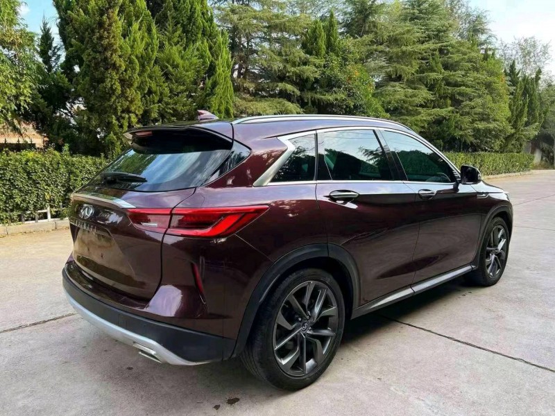 東營19年英菲尼迪QX507