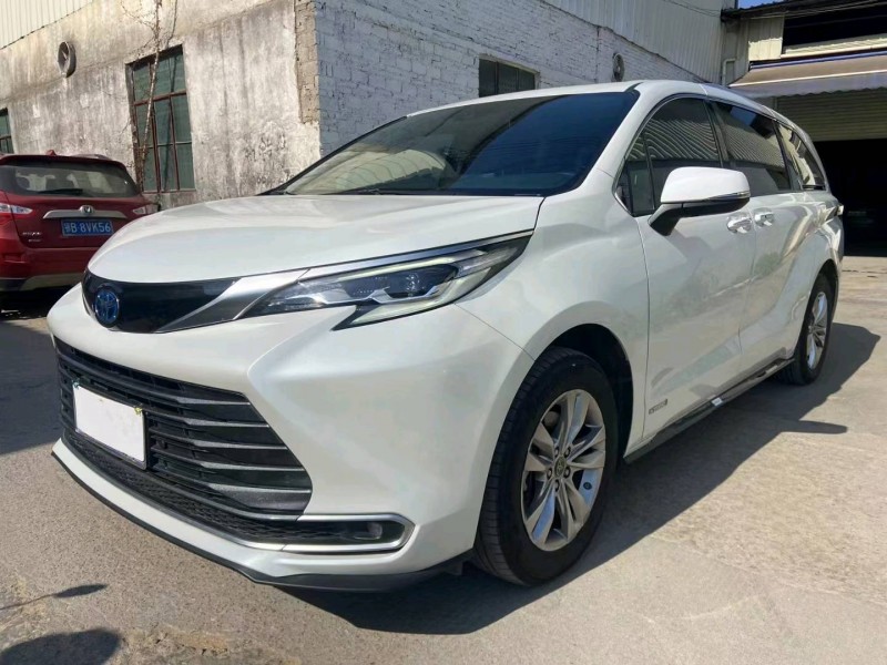 佛山22年丰田塞纳2