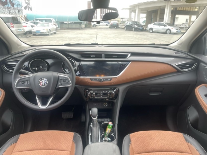 东莞23年别克昂科拉5