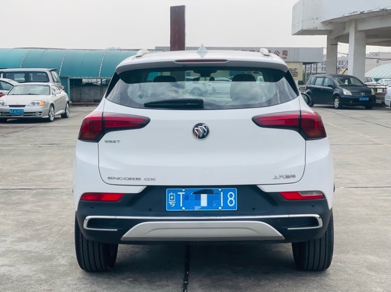 东莞23年别克昂科拉7