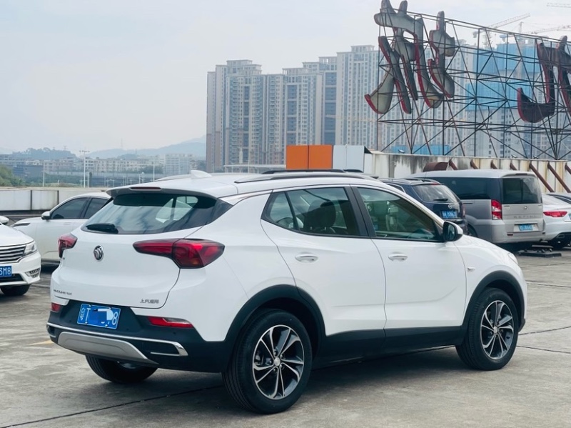 东莞23年别克昂科拉8