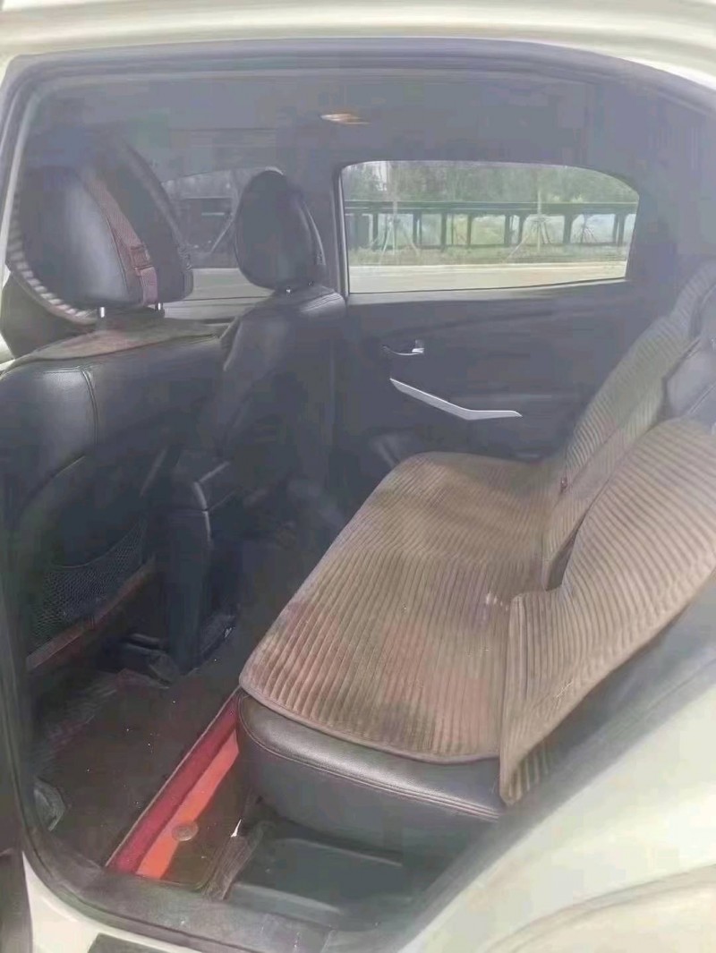 聊城15年双龙柯兰多6