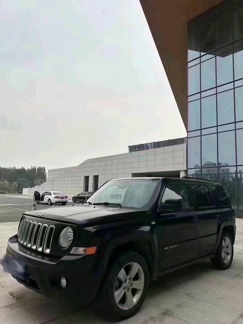 聊城15年Jeep自由客3