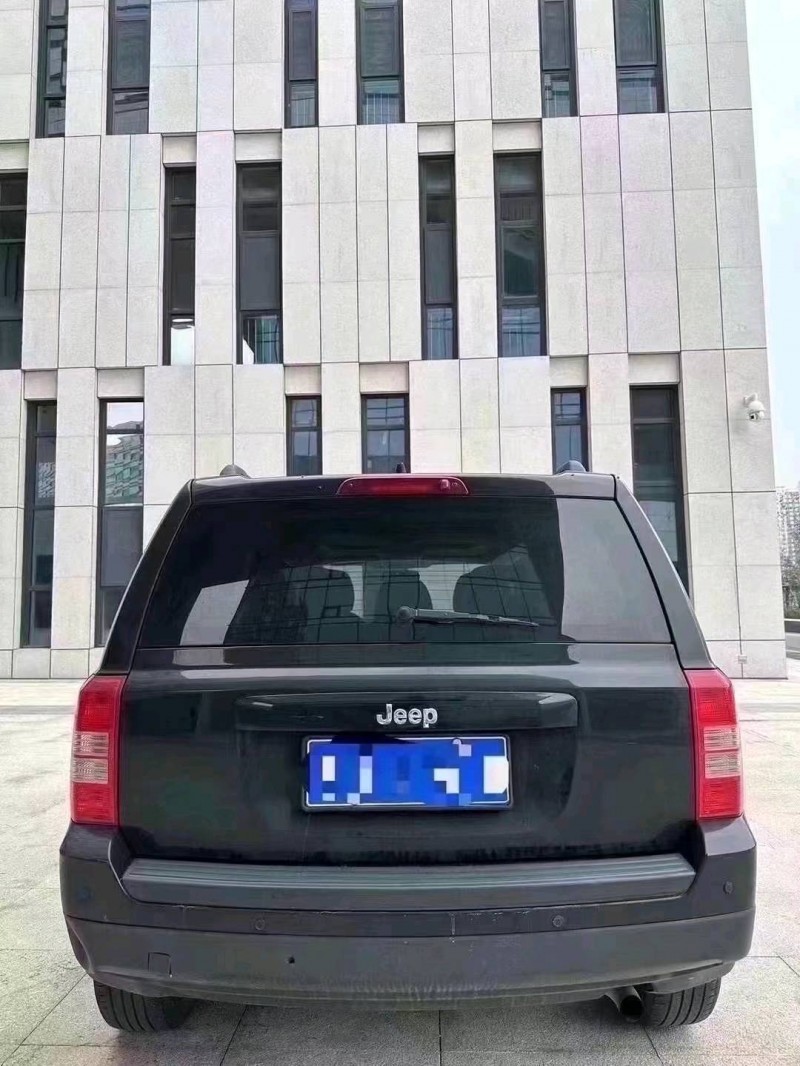 聊城15年Jeep自由客5