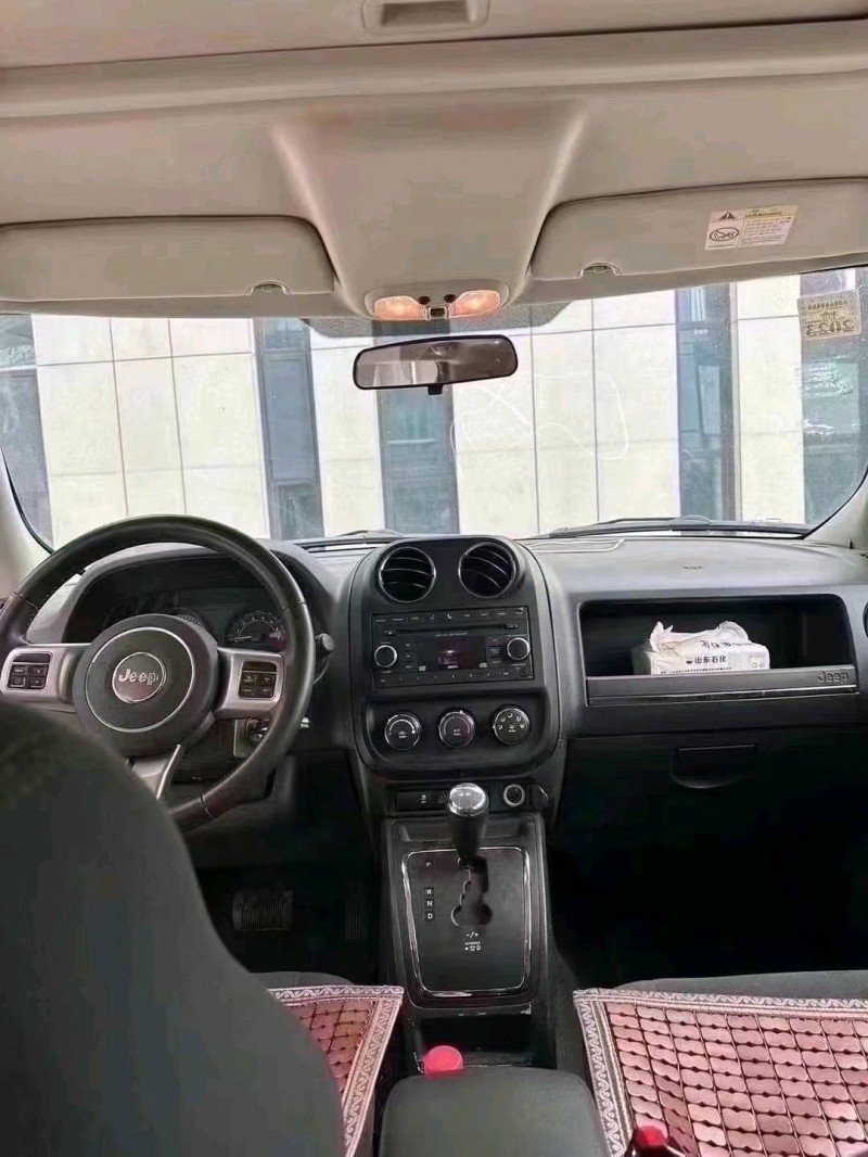 聊城15年Jeep自由客8