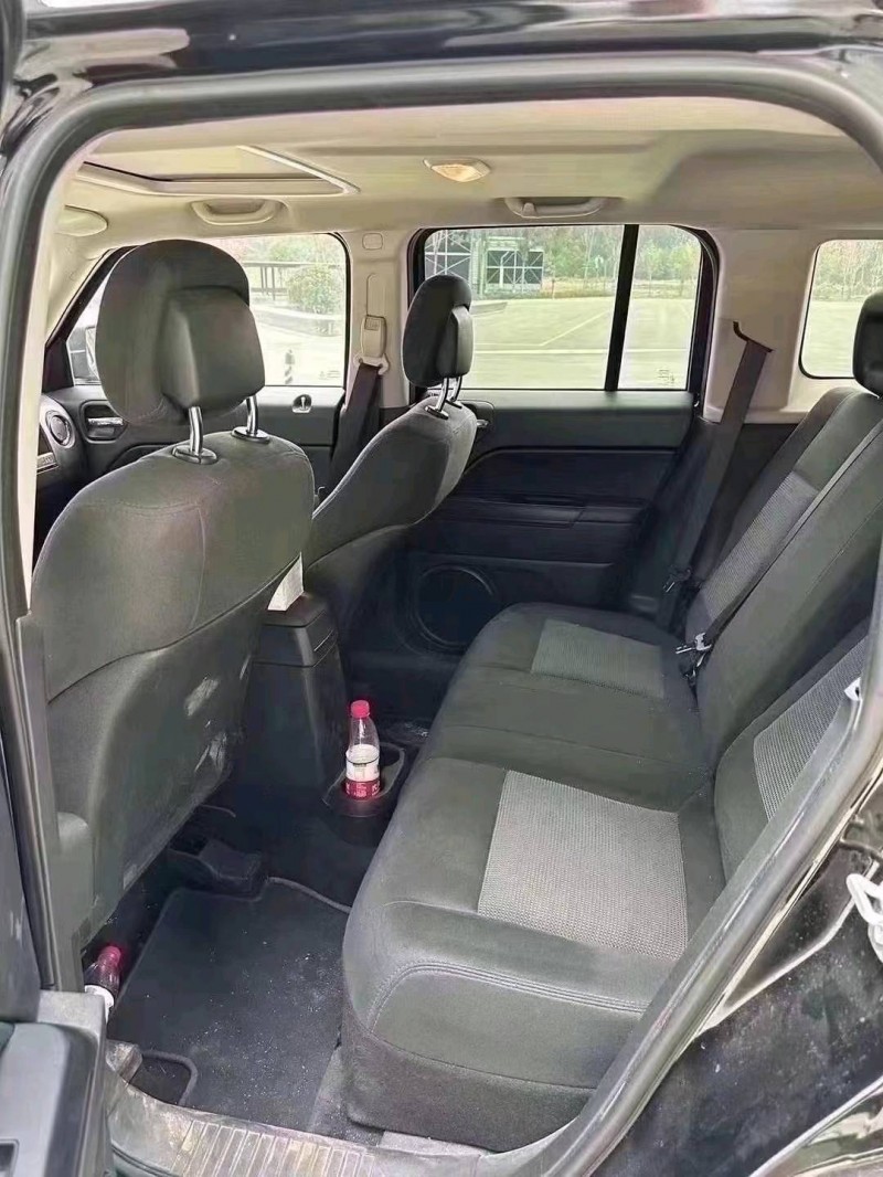 聊城15年Jeep自由客9