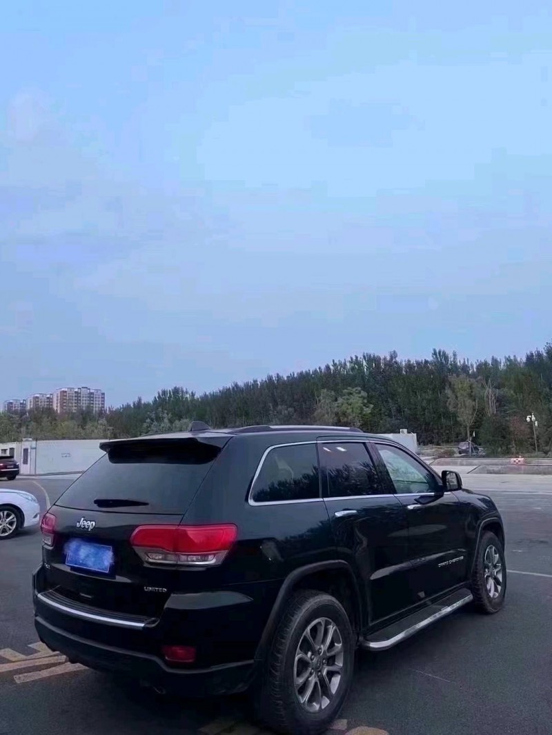 聊城15年Jeep大切诺基4