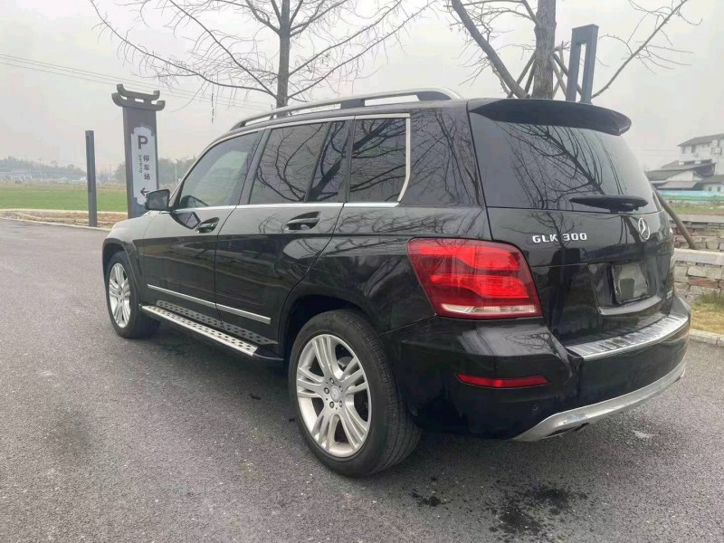 东营13年奔驰GLK7