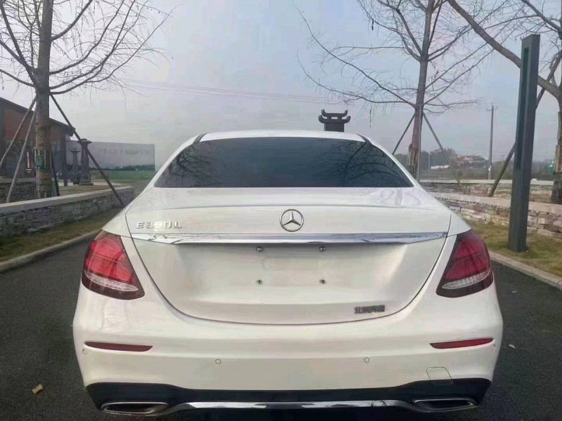 宜昌17年奔驰E4