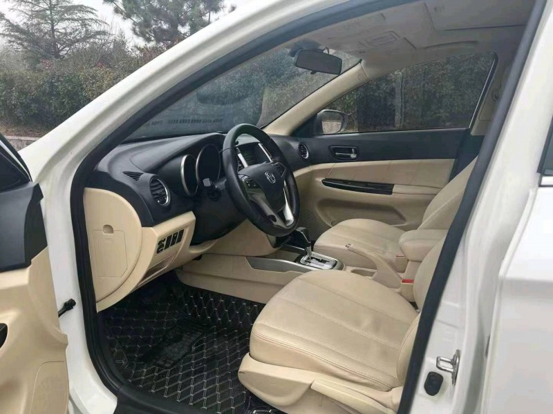 枣庄15年长安汽车逸动7