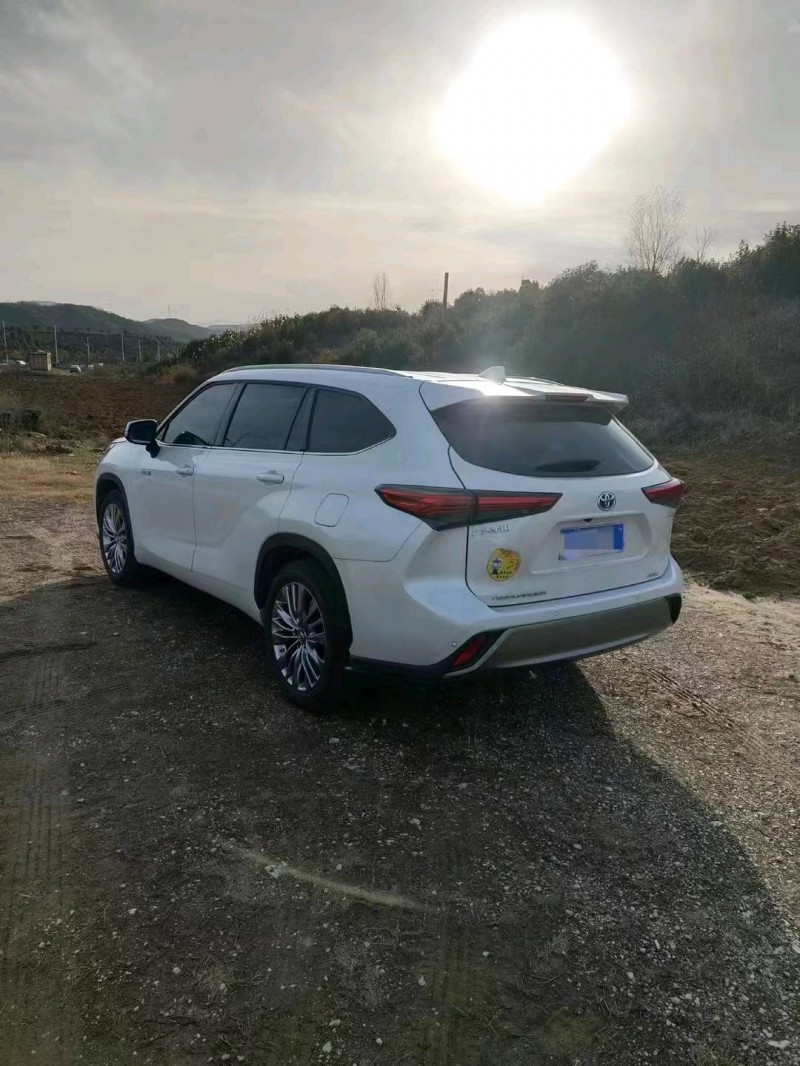 宜昌23年丰田汉兰达6