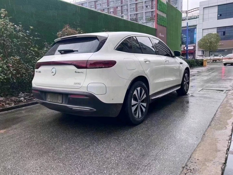 东营20年奔驰EQC5