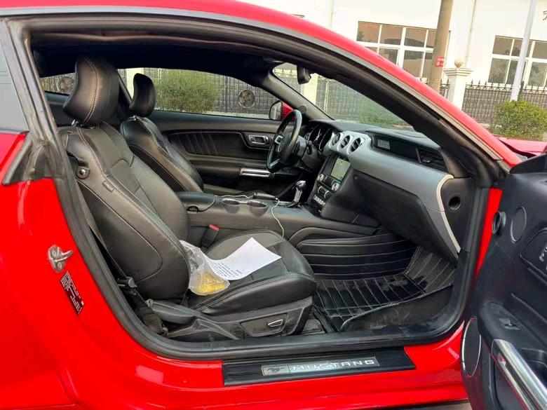 盐城17年福特野马8