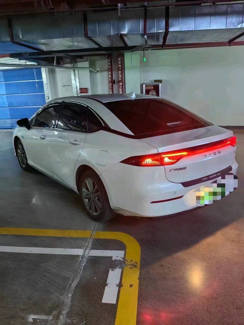 枣庄23年传祺埃安S5805