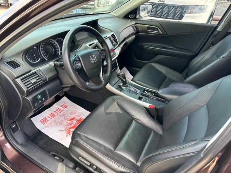 东营13年本田雅阁3