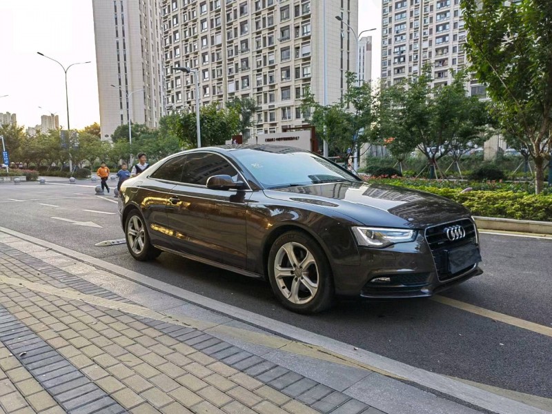 苏州15年奥迪A54