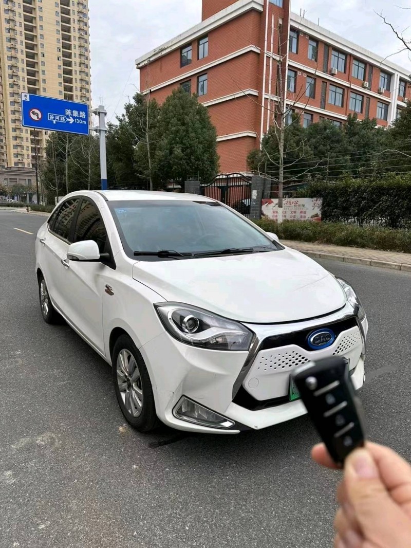 阜陽19年江淮iEV7E3