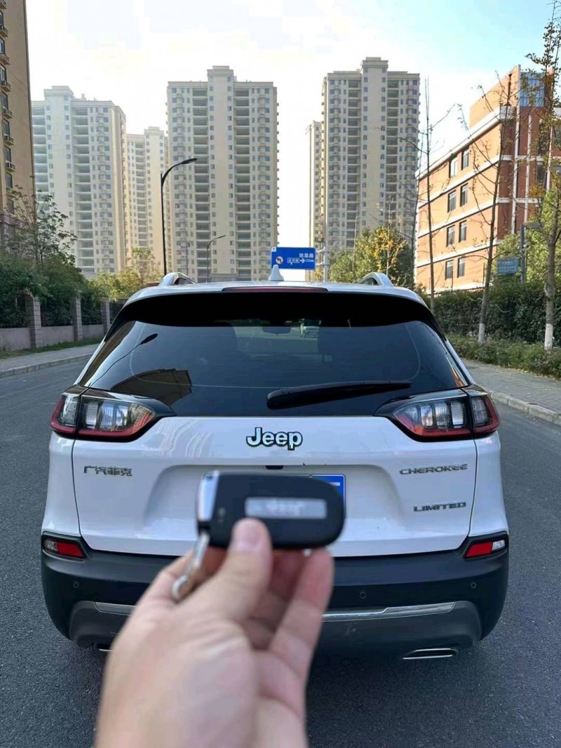 合肥20年Jeep自由光3